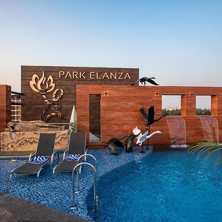 Hotel Park Elanza Коимбатур Экстерьер фото
