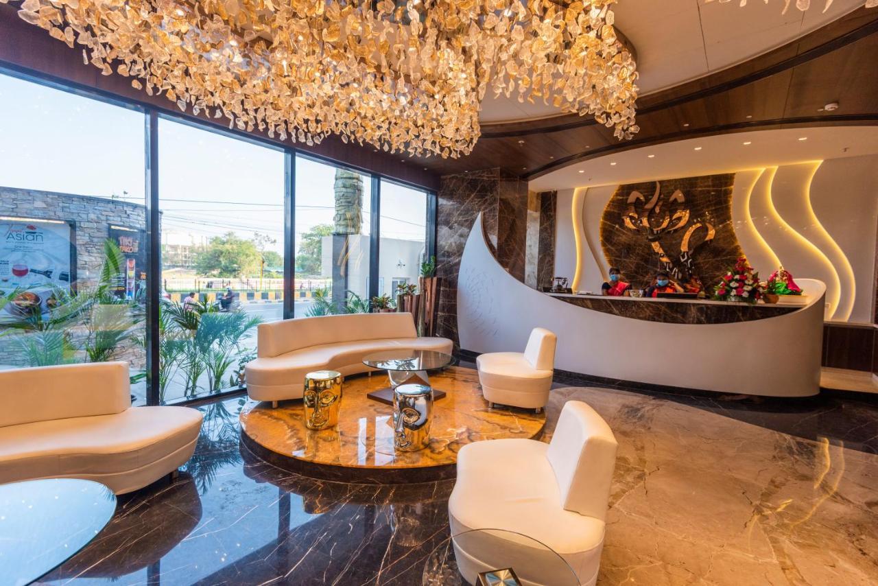 Hotel Park Elanza Коимбатур Экстерьер фото