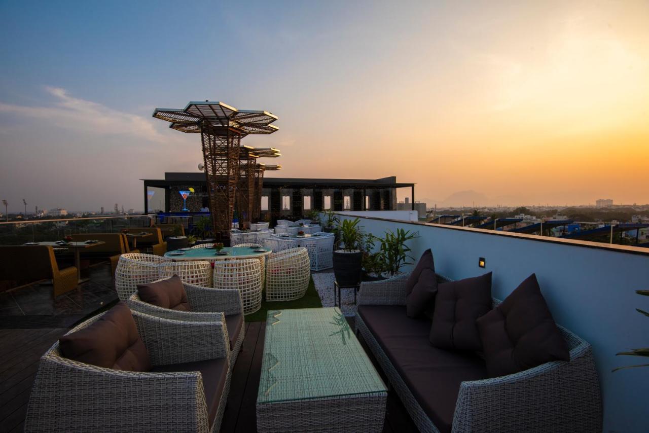 Hotel Park Elanza Коимбатур Экстерьер фото