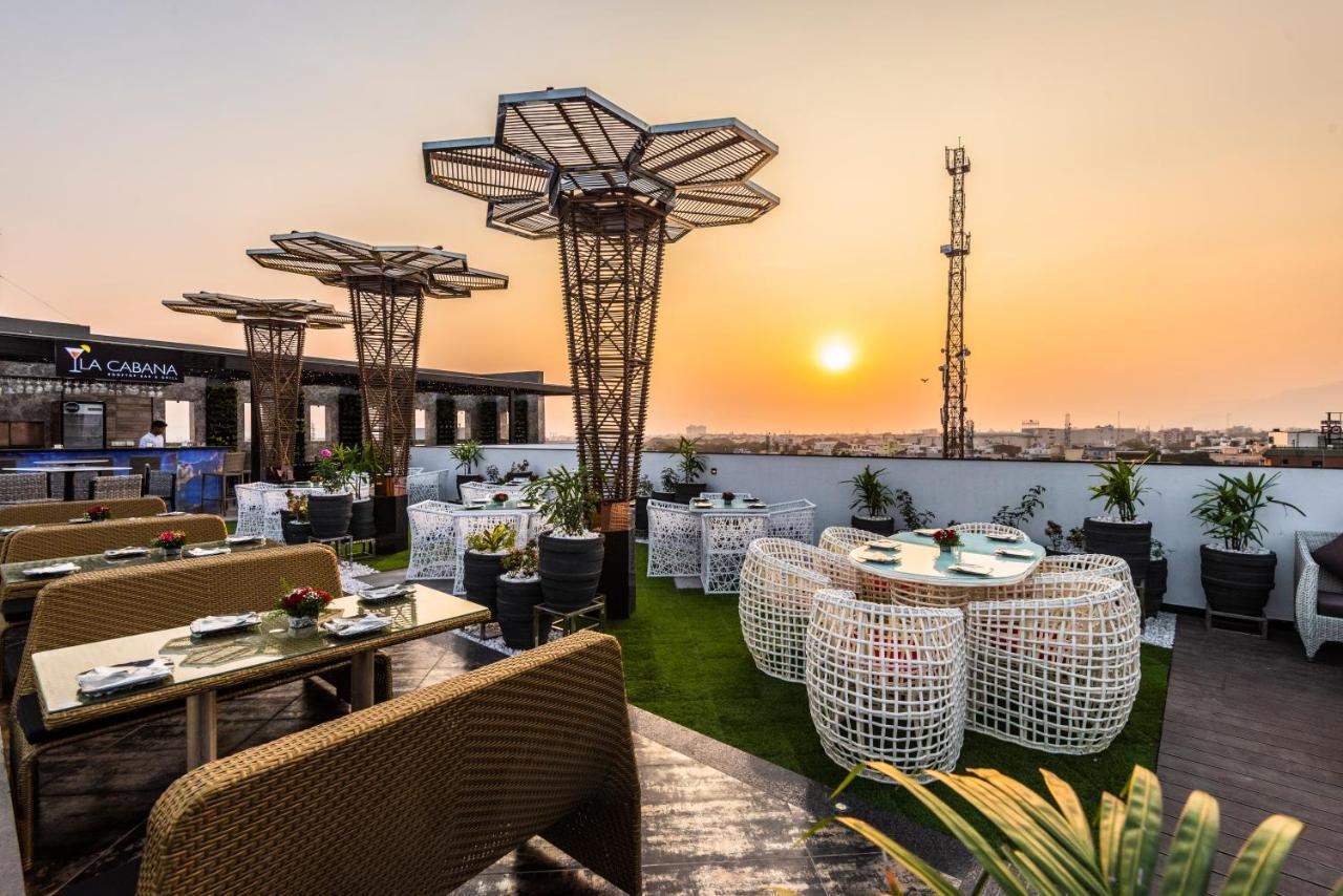 Hotel Park Elanza Коимбатур Экстерьер фото
