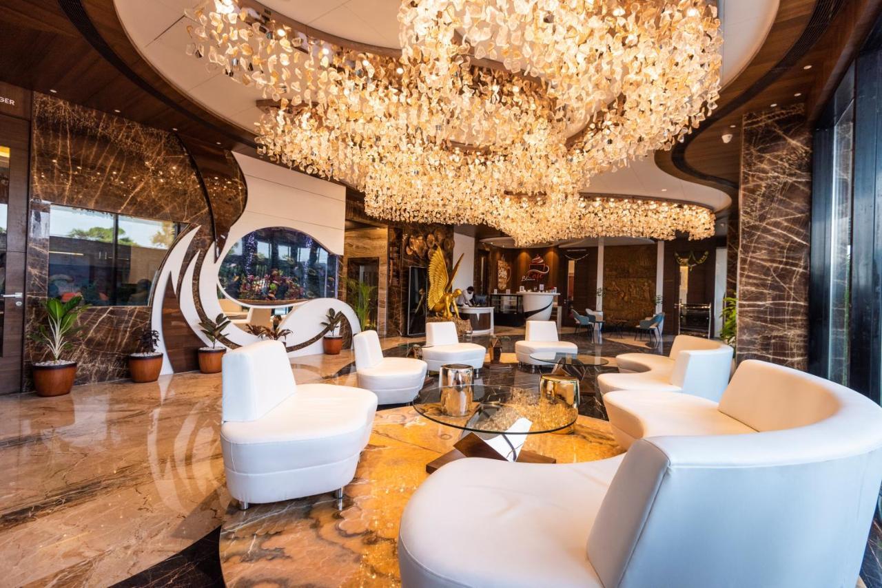 Hotel Park Elanza Коимбатур Экстерьер фото