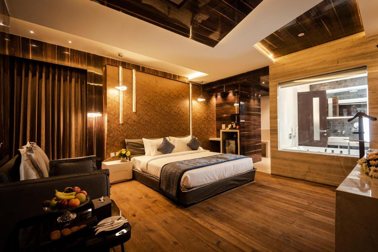 Hotel Park Elanza Коимбатур Экстерьер фото