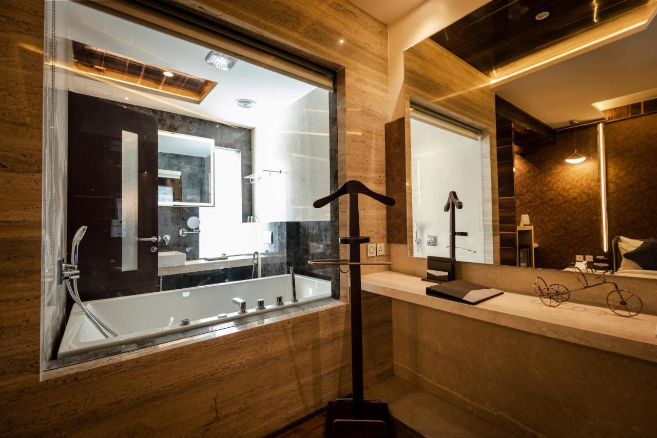 Hotel Park Elanza Коимбатур Экстерьер фото